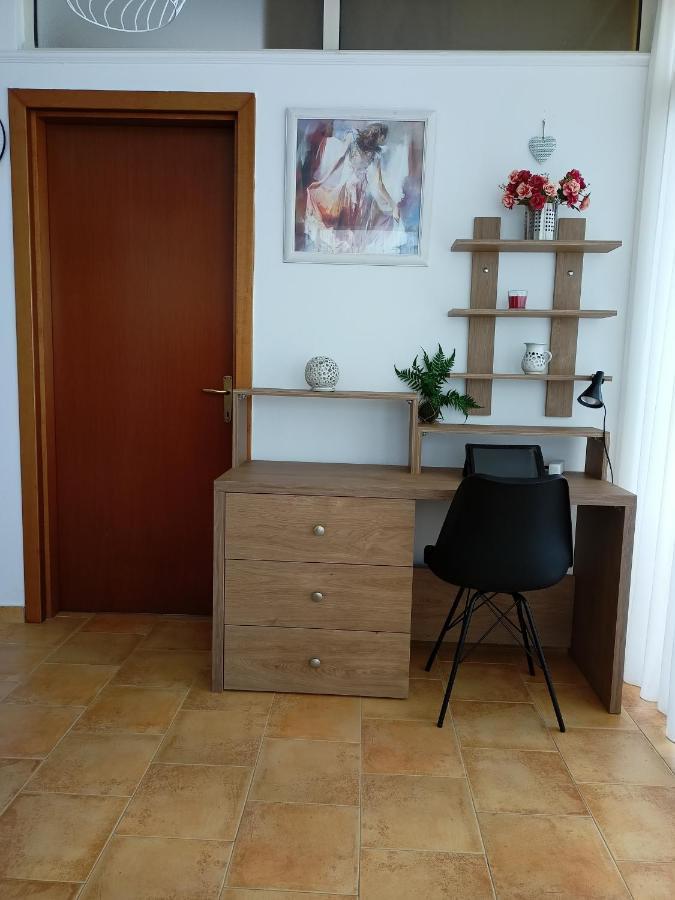 Apartmán Dagmar Durrës Exterior foto